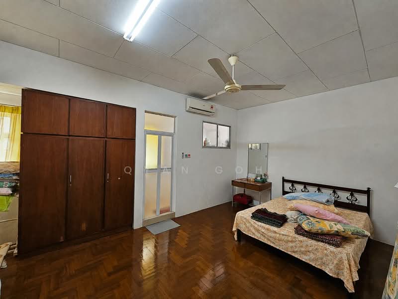 Rumah Teres 2 Tingkat untuk Dijual di Island Park (Jelutong) - Qyan Goh - Bedroom - PropertyGuru.com.my