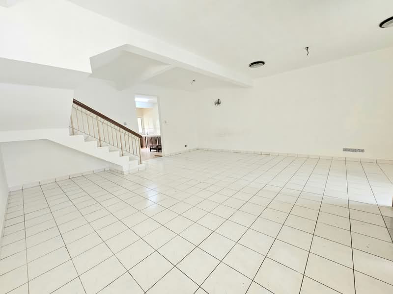 2-storey Terraced House for Sale in Bandar Bukit Puchong 2 (Puchong) - Wendy Chin - Living Room - PropertyGuru.com.my