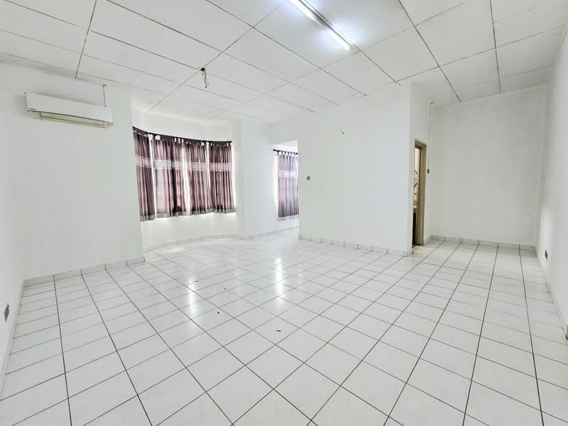 2-storey Terraced House for Sale in Bandar Bukit Puchong 2 (Puchong) - Wendy Chin - Living Room - PropertyGuru.com.my