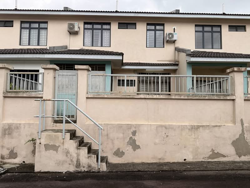 Terraced House for Sale in Johor Bahru (Johor) - Fu Heng Chong - Exterior - PropertyGuru.com.my