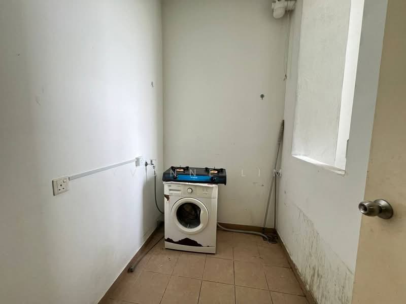 Service Residence for Sale at D'Summit Residences - Yvonne Lim - PropertyGuru.com.my