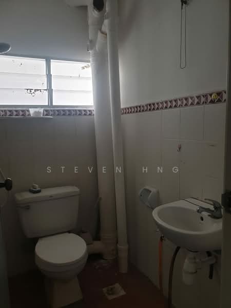 Apartment for Rent at Taman Kristal - Steven Hng - Bathroom - PropertyGuru.com.my