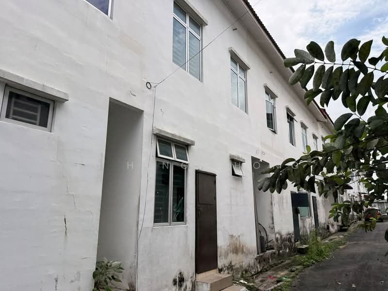 2.5-storey Terraced House for Sale in Taman Scientex Senai (Senai) - Fu Heng Chong - Exterior - PropertyGuru.com.my