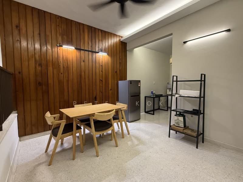 2-storey Terraced House for Rent in SS2 (Petaling Jaya) - Peter Kok - Cosy dining hall & dry kitchen - PropertyGuru.com.my