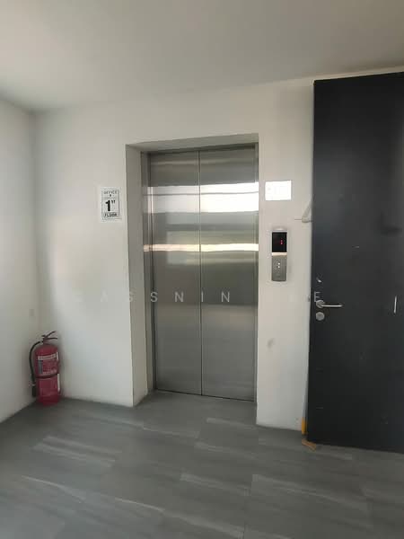 Factory for Rent in Sungai Buloh (Selangor) - Cassnin Lee - Corridor - PropertyGuru.com.my