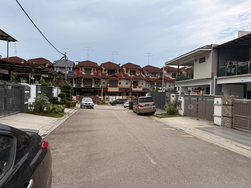 2-storey Terraced House for Sale in Bandar Putra (Kulai) - Fu Heng Chong - Exterior - PropertyGuru.com.my