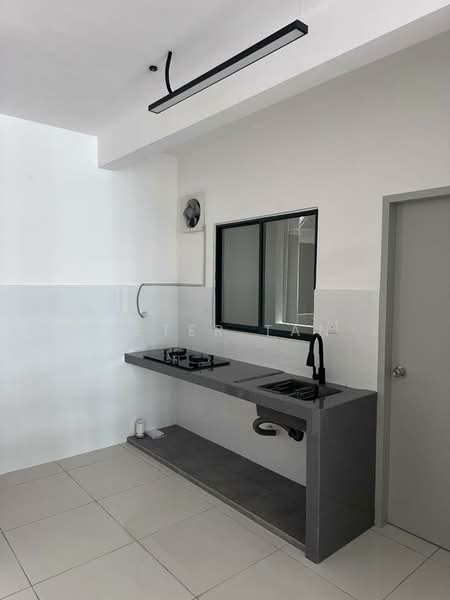 Kondominium untuk Disewa di LEA By The Hills - Peter Tan - Kitchen - PropertyGuru.com.my