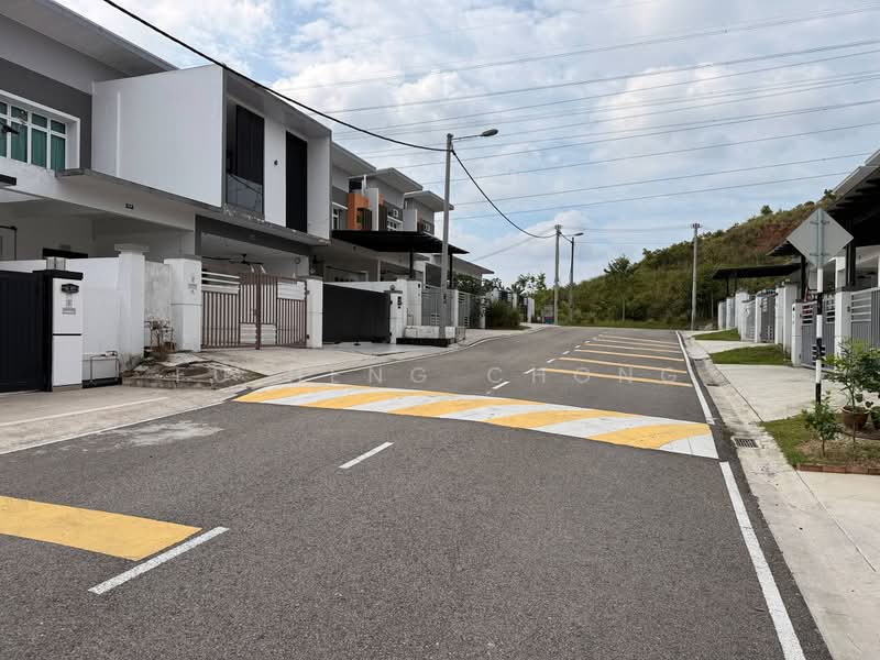 Rumah Teres 2 Tingkat untuk Dijual di Taman Sin Sawit Kelapa Sawit (Sedenak) - Fu Heng Chong - Exterior - PropertyGuru.com.my