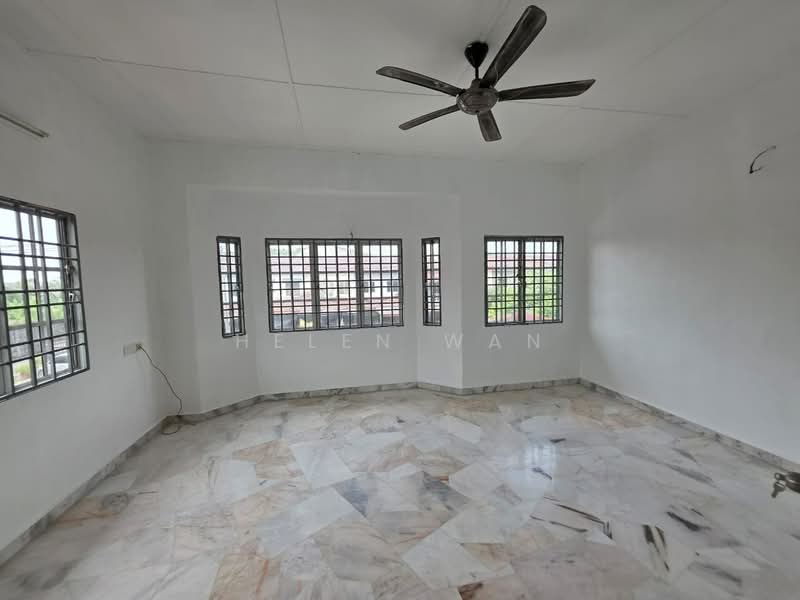Rumah Teres 2 Tingkat untuk Dijual di Taman Sentosa (Klang) - Helen Wan - Living Room - PropertyGuru.com.my