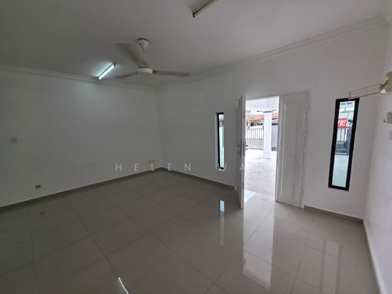 Rumah Teres 2 Tingkat untuk Dijual di Taman Sentosa (Klang) - Helen Wan - Living Room - PropertyGuru.com.my