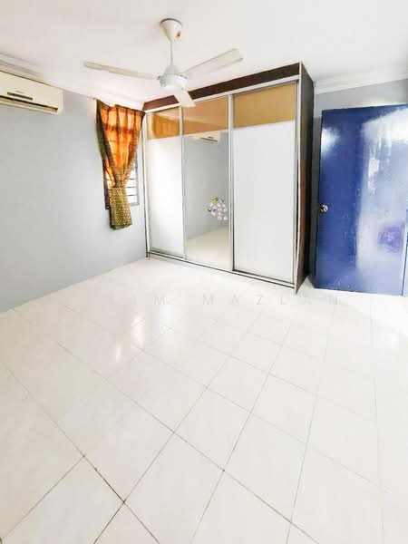 Apartment for Sale at Apartment Seroja - Halim Mazlan - Bedroom - PropertyGuru.com.my