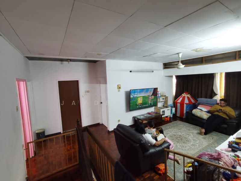 Rumah Berkembar untuk Dijual di Taman Desa (Kuala Lumpur) - Jayden Chik - Living Room - PropertyGuru.com.my