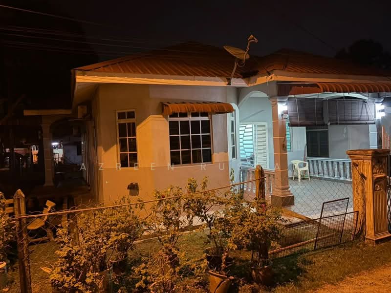 Bungalow for Rent in Kampung Batu 10 (Cheras) - Azreen Rusnan - Exterior - PropertyGuru.com.my