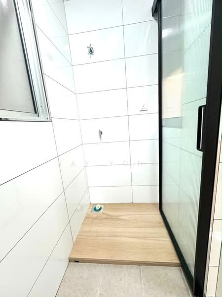 Condominium for Rent at Residensi Dutamas Dahlia - Jay Yong - Bathroom - PropertyGuru.com.my