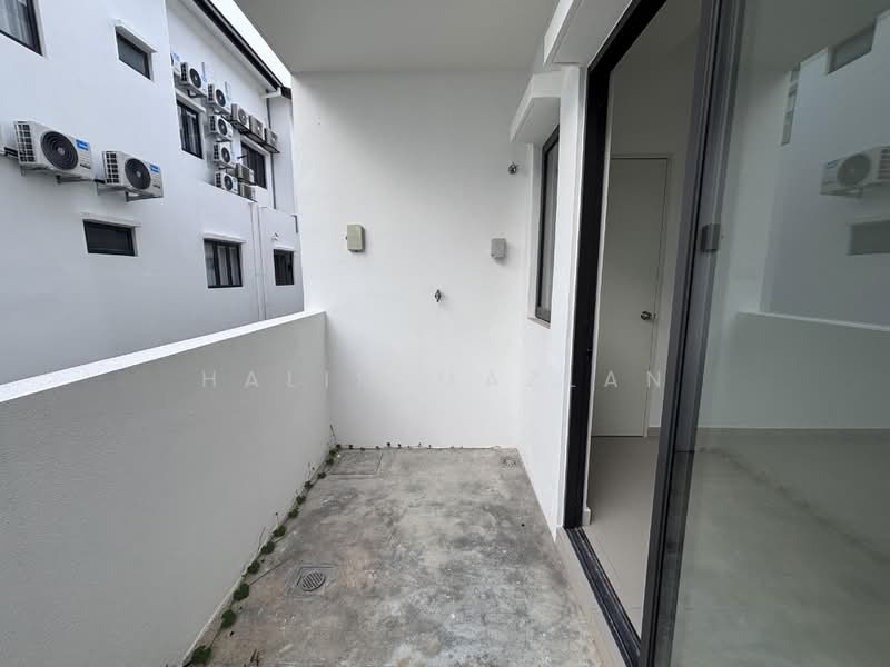 2-storey Terraced House for Rent in Bandar Gamuda Cove (Dengkil) - Halim Mazlan - Balcony - PropertyGuru.com.my