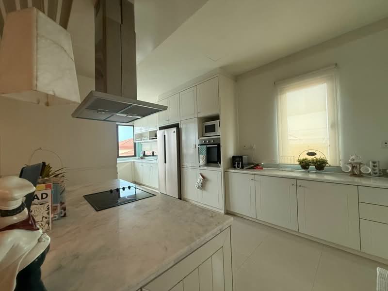 Bungalow for Sale in Batu Uban (Gelugor) - Rain Yu - Kitchen - PropertyGuru.com.my