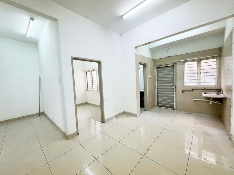 3-storey Terraced House for Sale in Sungai Buloh (Selangor) - Fazie Noor - Interior - PropertyGuru.com.my