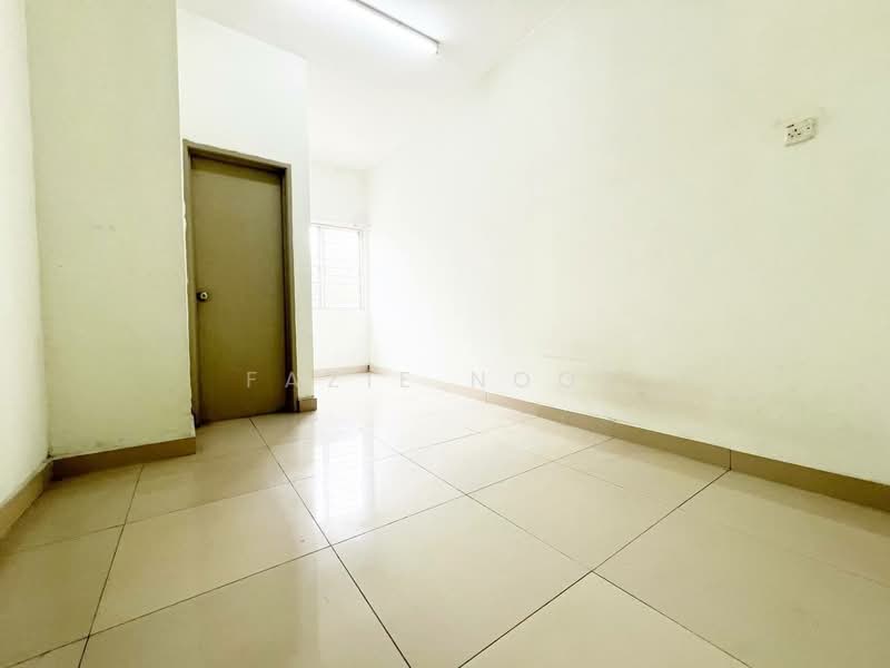 3-storey Terraced House for Sale in Sungai Buloh (Selangor) - Fazie Noor - Interior - PropertyGuru.com.my