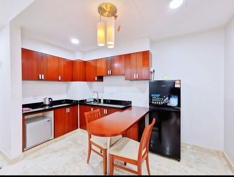 Service Residence for Rent at Cinta Ayu Resort (Pulai Spring) - Jason Chua - Kitchen - PropertyGuru.com.my