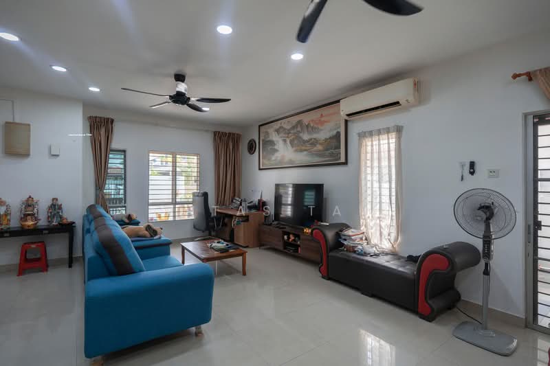 Rumah Berkembar untuk Dijual di Taman Aman Perdana (Kapar) - Vitas Tan - Living Room - PropertyGuru.com.my