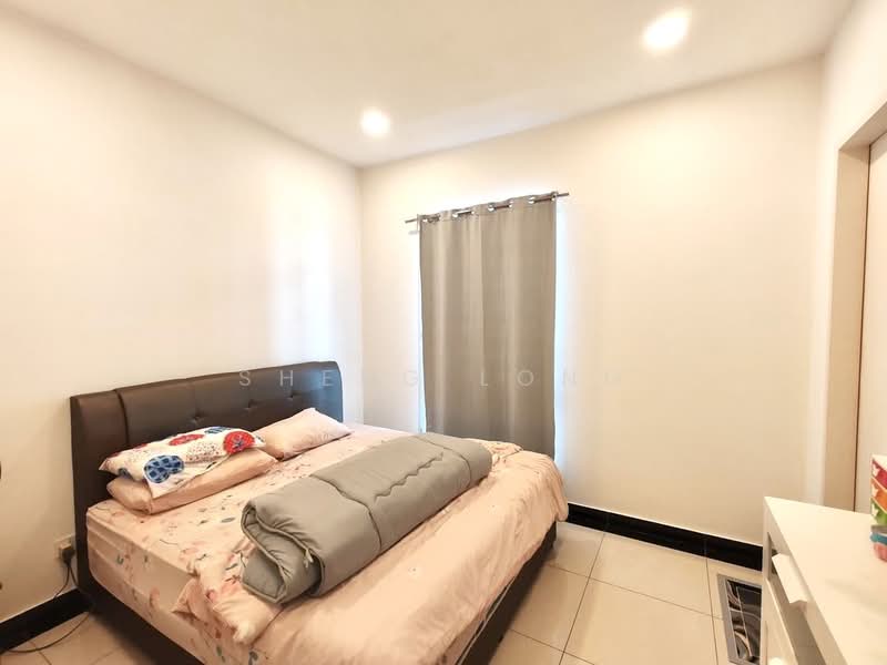 Cluster House for Sale in Setia Tropika (Johor Bahru) - Sheng Long - Bedroom - PropertyGuru.com.my