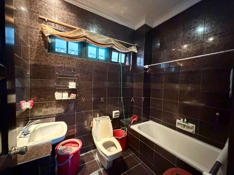 Semi-Detached House for Sale in Taman Pelangi (Johor Bahru) - Yik Tat - PropertyGuru.com.my