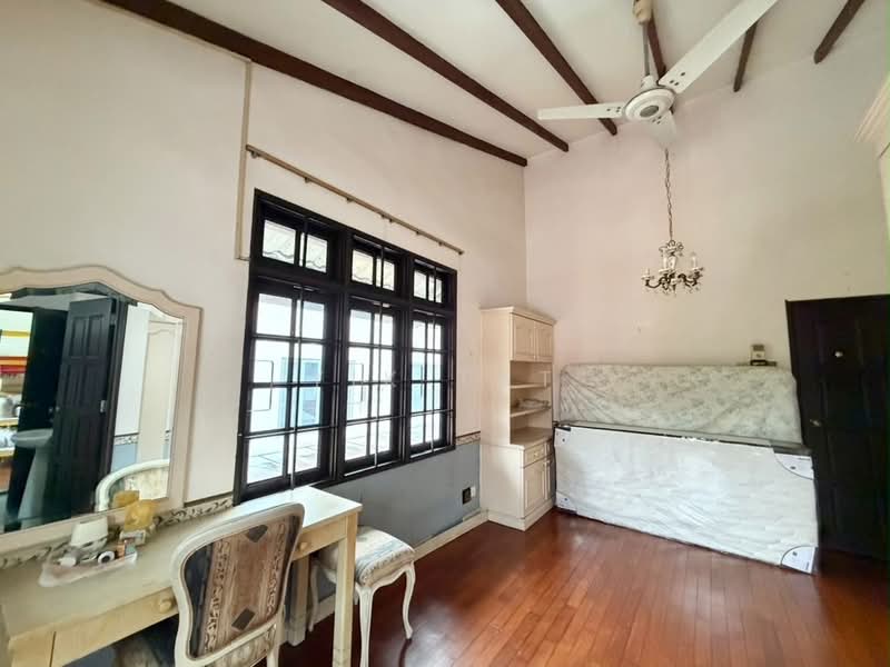 Semi-Detached House for Sale in Taman Pelangi (Johor Bahru) - Yik Tat - PropertyGuru.com.my