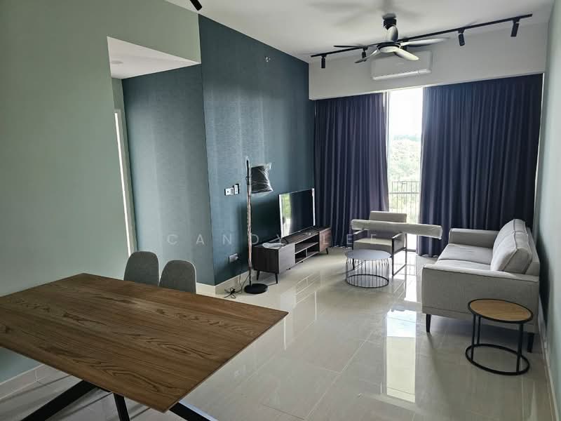 Servis Apartment untuk Dijual di Senada Residence @ KLGCC Resort - Candy Lee - Living Room - PropertyGuru.com.my