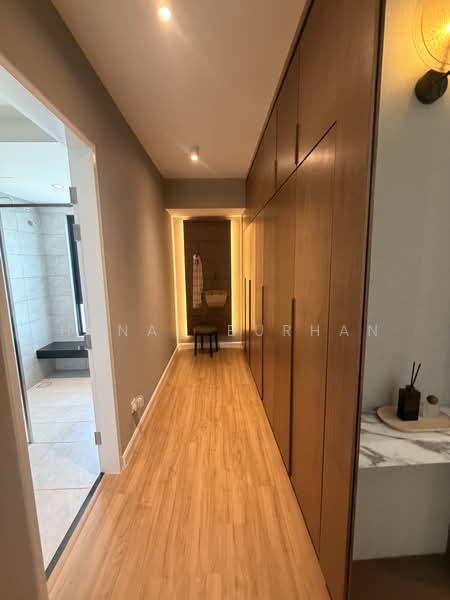 Rumah Teres 3 Tingkat untuk Dijual di Seksyen U15 (Shah Alam) - Hanah Burhan - Corridor - PropertyGuru.com.my