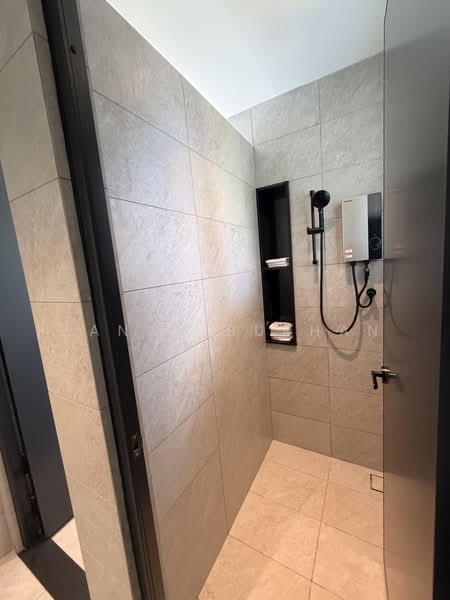 Rumah Teres 3 Tingkat untuk Dijual di Seksyen U15 (Shah Alam) - Hanah Burhan - Bathroom - PropertyGuru.com.my