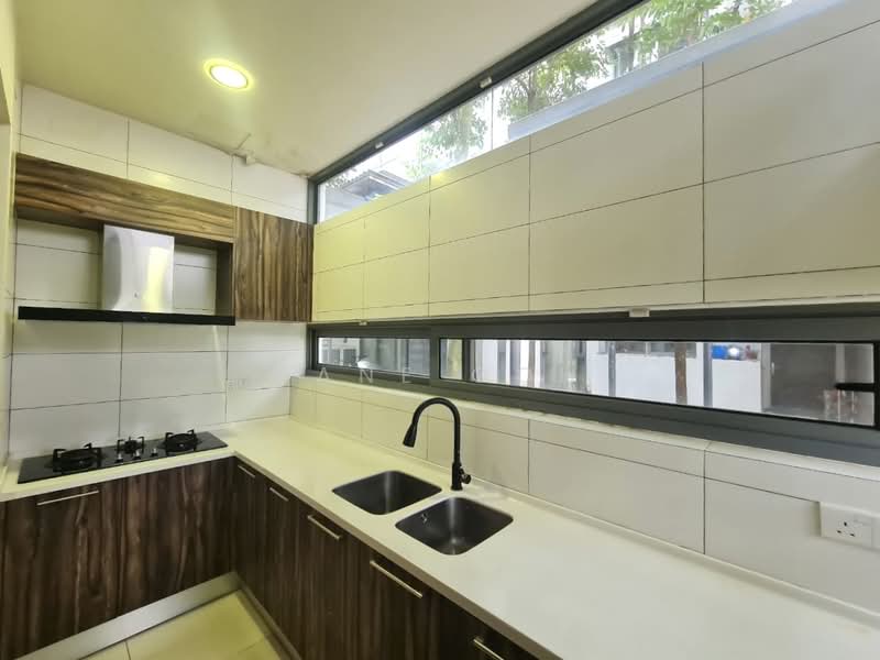 3.5-storey Terraced House for Rent in Desa Parkcity (Kuala Lumpur) - Jane Goh - Kitchen - PropertyGuru.com.my