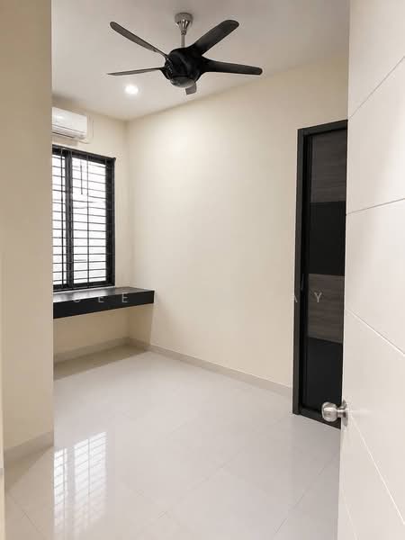 Semi-Detached House for Sale in Bandar Seri Alam (Masai) - See Hon Tay - PropertyGuru.com.my