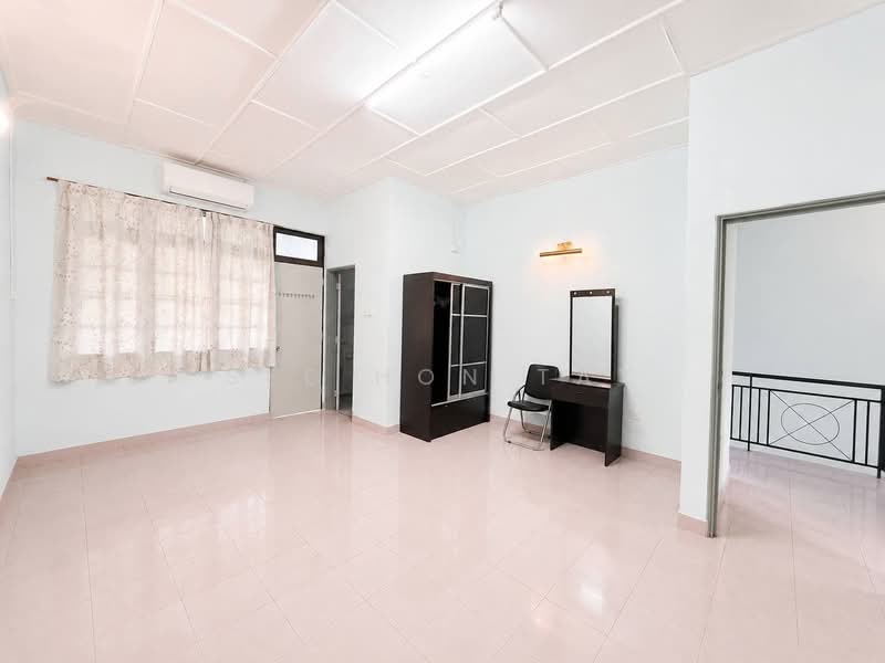2-storey Terraced House for Sale in Bandar Baru Permas Jaya (Permas Jaya) - See Hon Tay - PropertyGuru.com.my