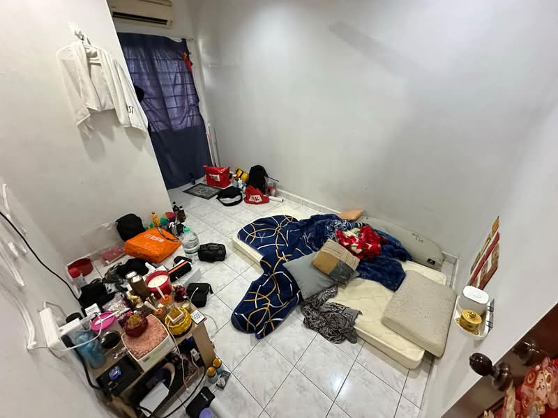 Terraced House for Sale in Bandar Country Homes (Rawang) - Andy Yap - Bedroom - PropertyGuru.com.my
