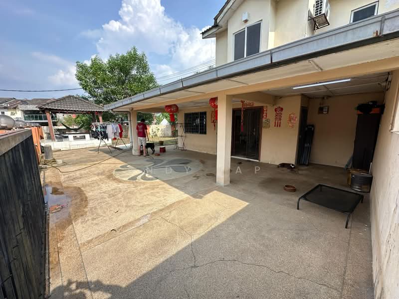 Terraced House for Sale in Bandar Country Homes (Rawang) - Andy Yap - Exterior - PropertyGuru.com.my