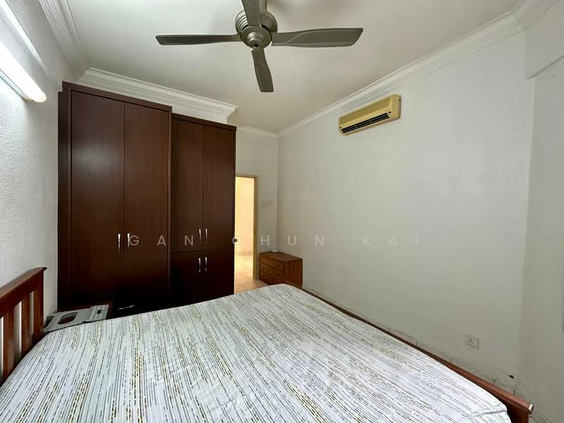 Pangsapuri untuk Disewa di Parkview Towers - Gan Chun Kai - Bedroom - PropertyGuru.com.my