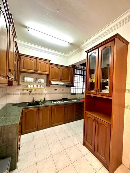 Pangsapuri untuk Disewa di Parkview Towers - Gan Chun Kai - Kitchen - PropertyGuru.com.my