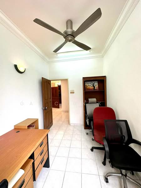 Pangsapuri untuk Disewa di Parkview Towers - Gan Chun Kai - Study - PropertyGuru.com.my