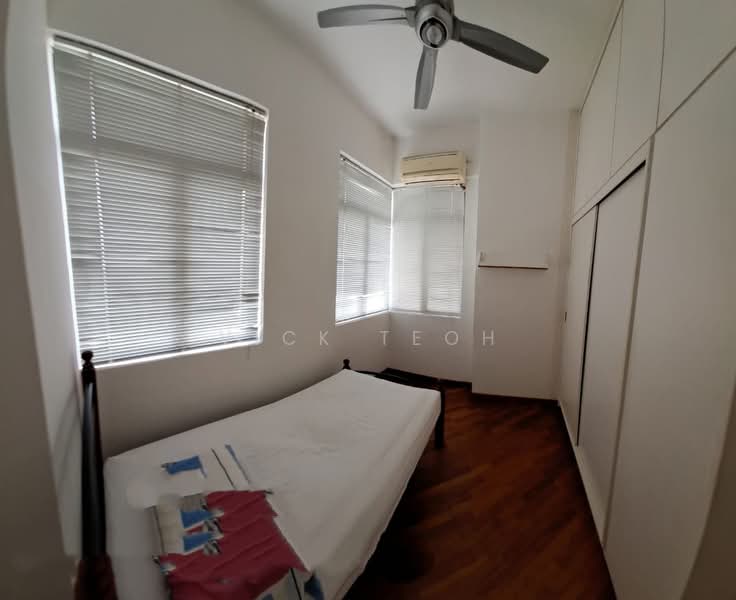 Kondominium untuk Dijual di Eden Seaview Condominium - Vick Teoh - Bedroom - PropertyGuru.com.my