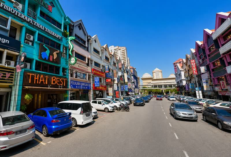 Shop / Office for Rent in Pjs 11 (Sunway) - Khairil Anwar Sirajudin - Exterior - PropertyGuru.com.my