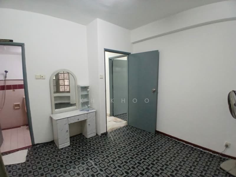 Apartment for Sale at Sunway Court - KH Khoo - Bathroom - PropertyGuru.com.my