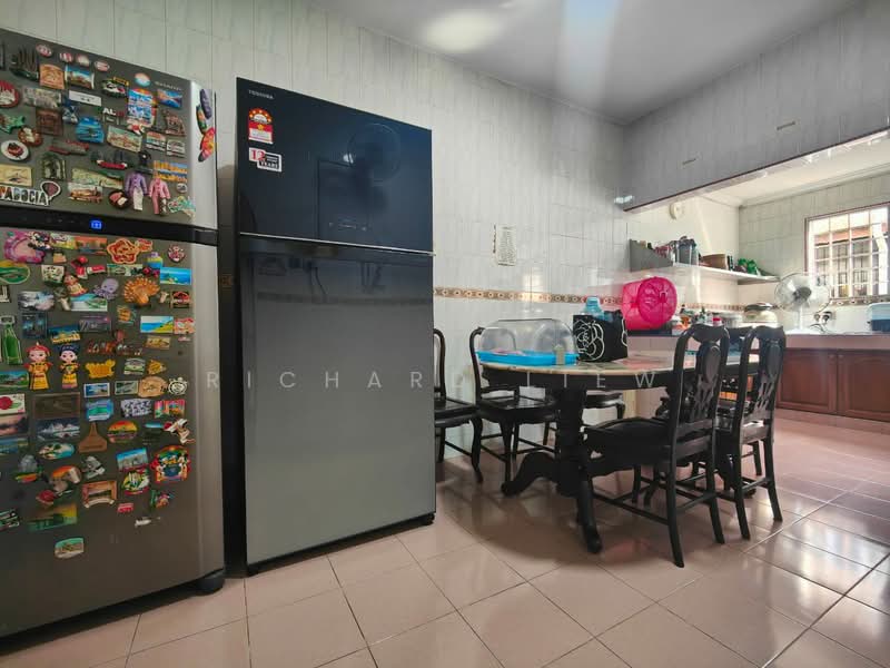 2-storey Terraced House for Sale in SS2 (Petaling Jaya) - Richard Liew - Kitchen - PropertyGuru.com.my