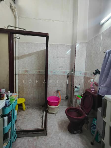 2-storey Terraced House for Sale in SS2 (Petaling Jaya) - Richard Liew - Bathroom - PropertyGuru.com.my