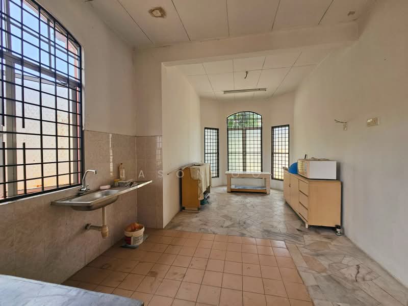 Bungalow for Sale in Pantai Sepang Putra (Sepang) - Jason Ooi - Kitchen - PropertyGuru.com.my