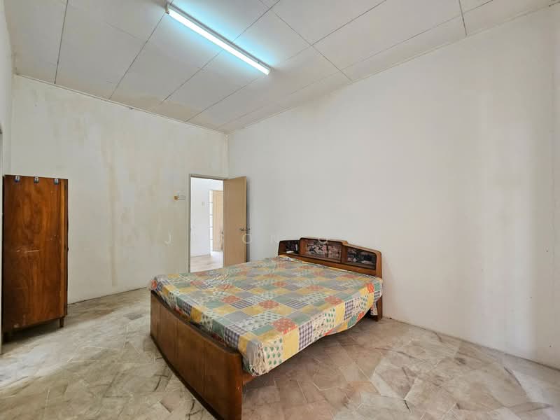 Bungalow for Sale in Pantai Sepang Putra (Sepang) - Jason Ooi - Bedroom - PropertyGuru.com.my