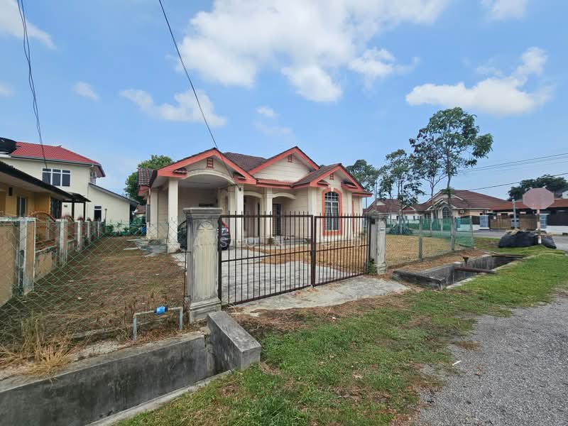 Bungalow for Sale in Pantai Sepang Putra (Sepang) - Jason Ooi - PropertyGuru.com.my