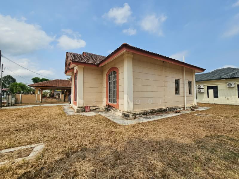 Bungalow for Sale in Pantai Sepang Putra (Sepang) - Jason Ooi - PropertyGuru.com.my