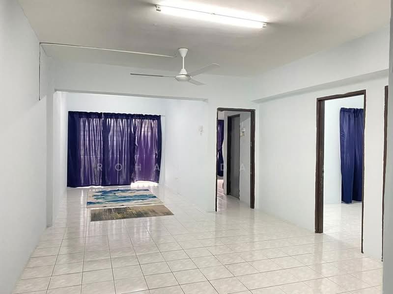 Apartment for Rent at Sri Camellia - Rohani Daud - Living Room - PropertyGuru.com.my
