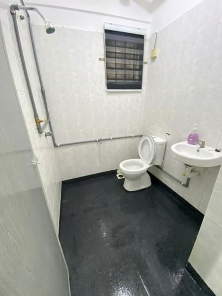 Apartment for Rent at Sri Camellia - Rohani Daud - Bathroom - PropertyGuru.com.my