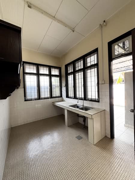 1-storey Terraced House for Sale in Taman Daya (Johor Bahru) - Pauline Goh - PropertyGuru.com.my